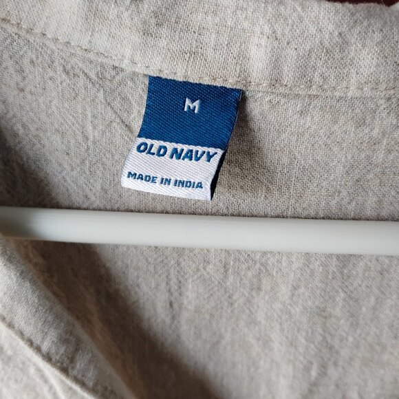 Cropped Linen Shirt - Picture 2 of 3